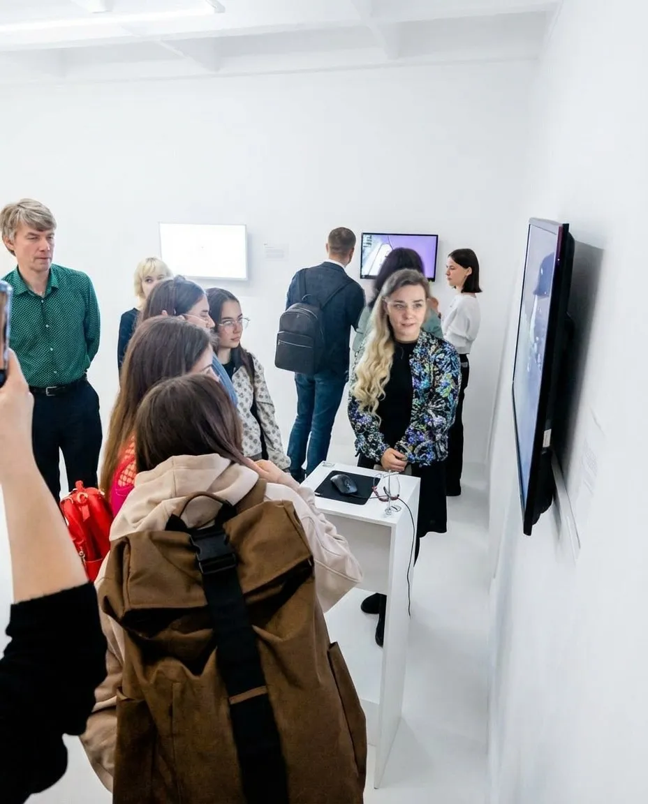 The work on view at Krasnokholmskaya Gallery, 2026